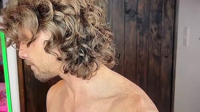 mcklister_kinky_feets' Webcam Show