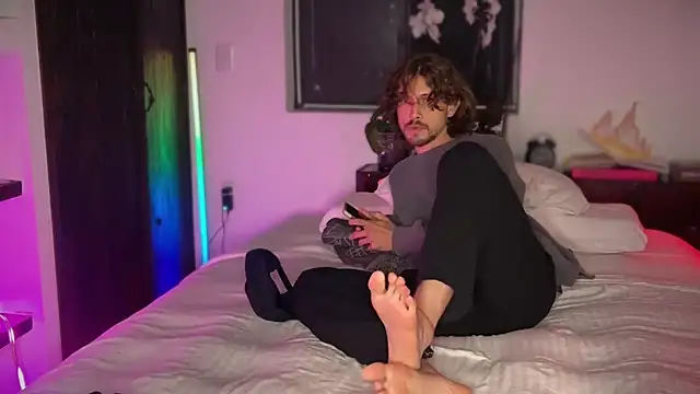 mcklister_kinky_feets' Webcam Show