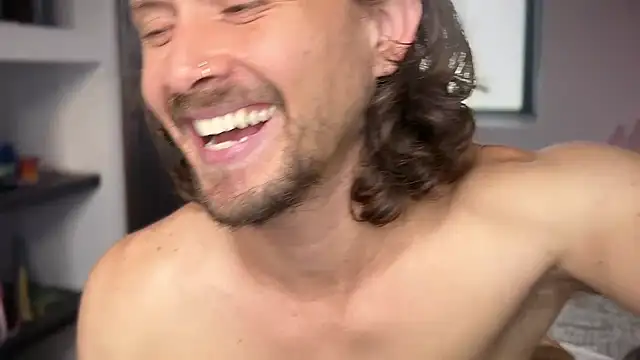 mcklister_kinky_feets Шоу с уебкамера