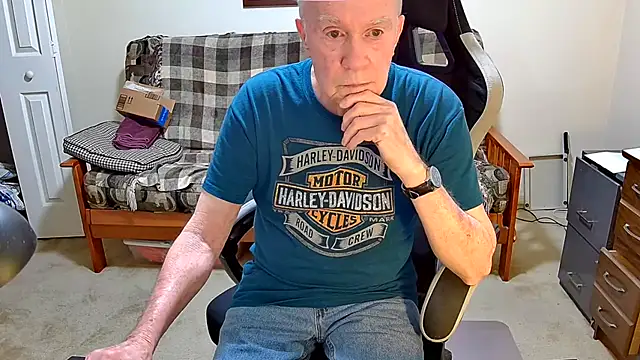 הופעת וובקאם של jimmy_d47