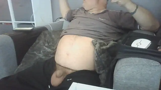 Naturistmale45 Show Webcam