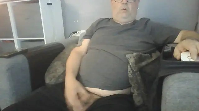 Naturistmale45 Show Webcam
