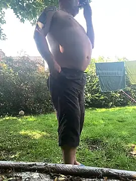 Naturistmale45 webkamerás műsora