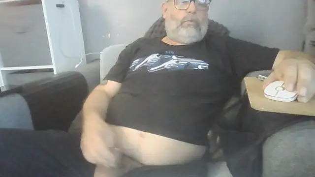 Naturistmale45 网络视讯表演
