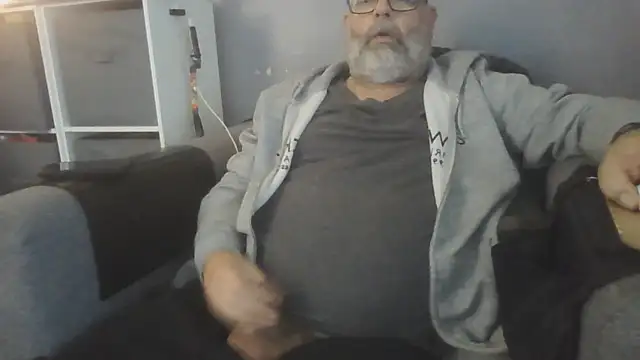 Naturistmale45 Show in webcam