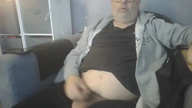 Naturistmale45 webcam show