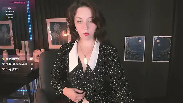 Chat +18 de MargaretFatal ao vivo