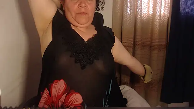 agathamiller01 Adlı Modelin Canlı XXX Sohbeti