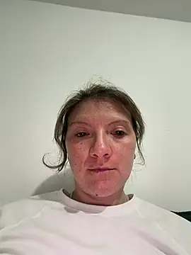 צ'אט XXX בשידור חי של Cherryxx