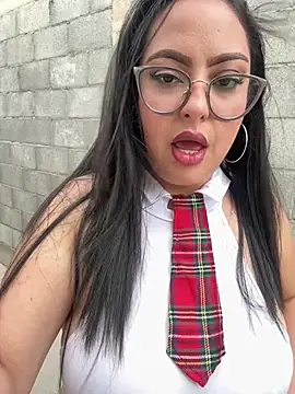 MileyGia Show in webcam