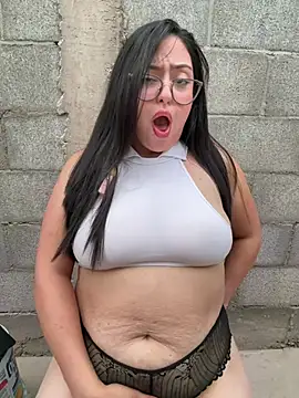 MileyGia Show in webcam