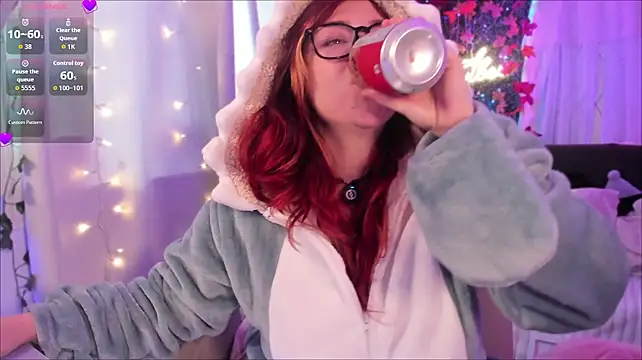 JennKenobi Show in webcam