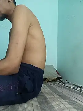 PrabV0319 Adlı Modelin Web Kamerası Şovu