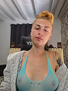 kylie_blck Adlı Modelin Canlı XXX Sohbeti