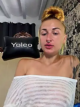 kylie_blck: απευθείας συνομιλία ΧΧΧ