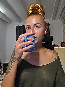 kylie_blck Webcam-Show