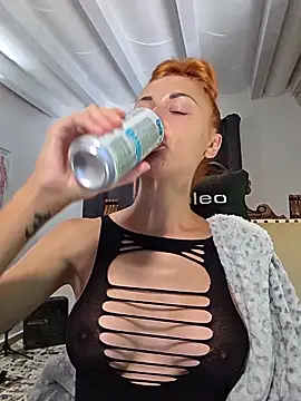 kylie_blck 现场XXX聊天