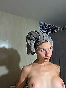 kylie_blck Adlı Modelin Web Kamerası Şovu