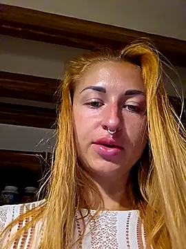 kylie_blck: απευθείας συνομιλία ΧΧΧ