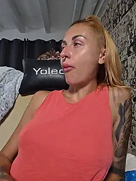 kylie_blck's Live XXX Chat