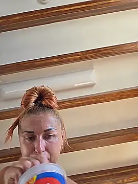 kylie_blckn Webbikameraesitys