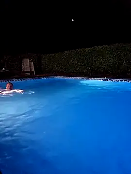 הופעת וובקאם של kylie_blck