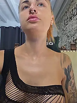 kylie_blck XXX чат на живо