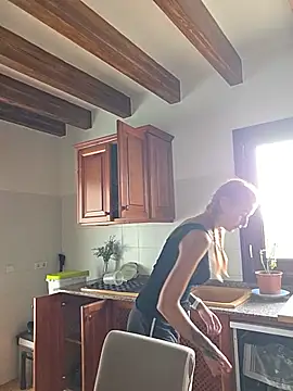 kylie_blck Show in webcam