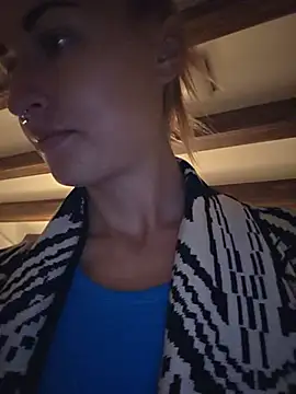 kylie_blckのウェブカメラショー