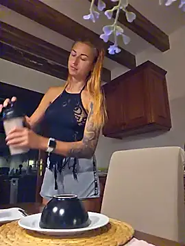 kylie_blck webcam show