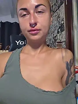 kylie_blck Adlı Modelin Canlı XXX Sohbeti
