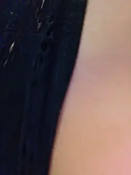 kylie_blck's Webcam Show