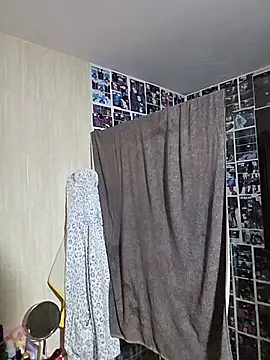 kylie_blck Show in webcam