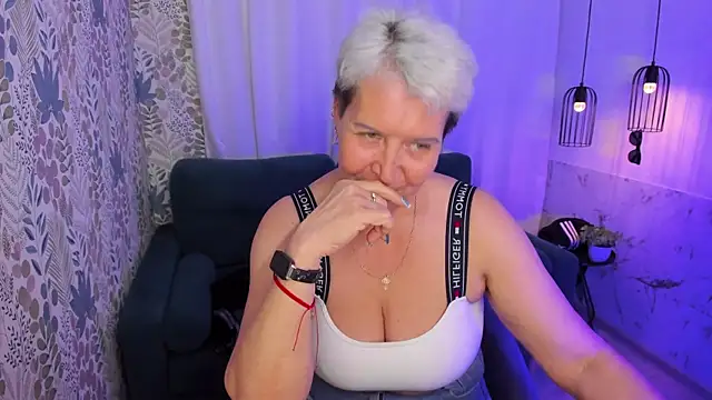 Chatroom XXX en direct de KathySunn