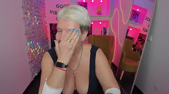 Chatroom XXX en direct de KathySunn