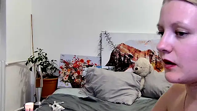 MileyGreyx – Kamerová šou
