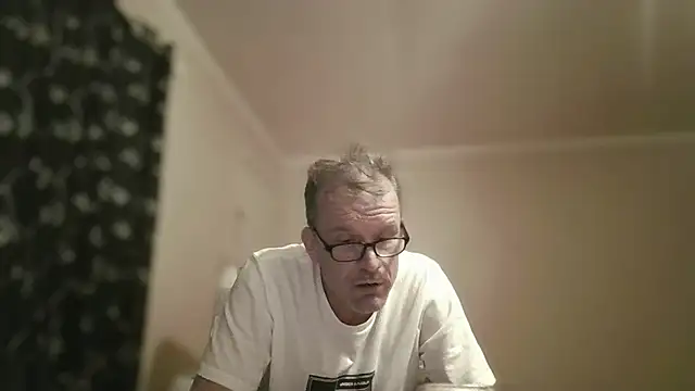 הופעת וובקאם של The_Real_aDDix269