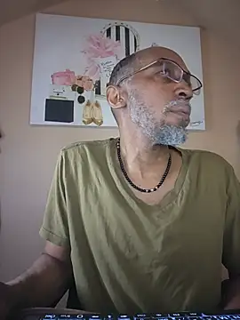 Lonelynudist59's Webcam Show