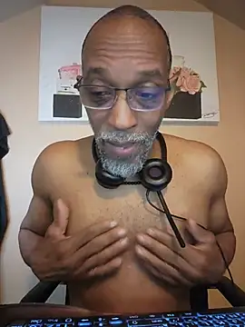Lonelynudist59's Webcam Show