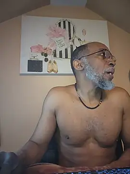 הופעת וובקאם של Lonelynudist59