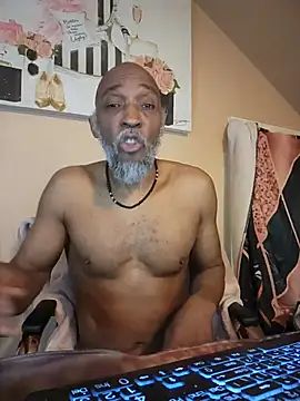 Pokazy przed kamerką – Lonelynudist59