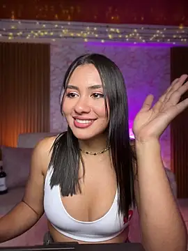 Soy_DanielaのライブXXXチャット