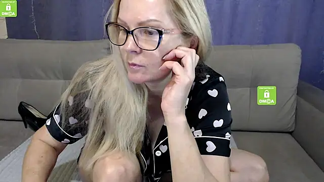 AlisaHidden Webcam-Show