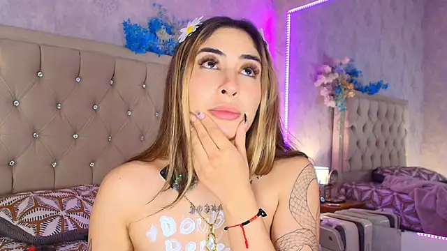 nini_love01's Live XXX Chat
