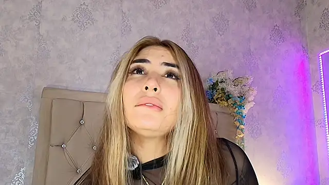 Chat +18 de nini_love01 ao vivo