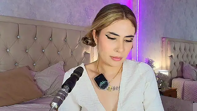 nini_love01's Webcam Show