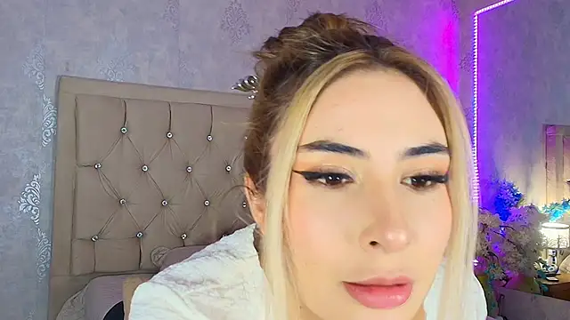Вебкам-шоу nini_love01