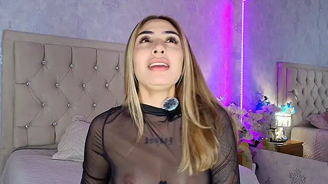 nini_love01's Webcam Show
