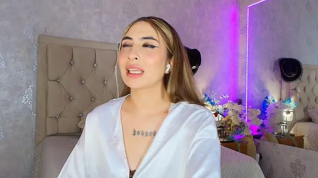 nini_love01n Live XXX chat