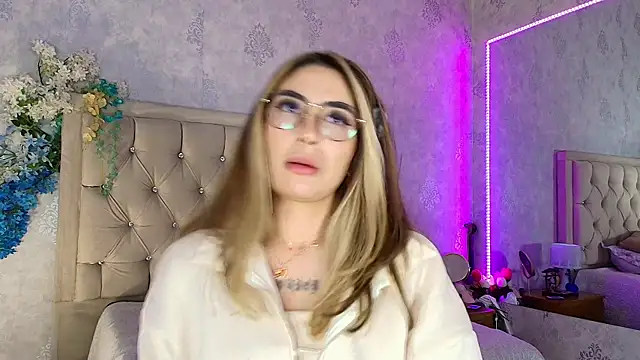 nini_love01 Webcam show